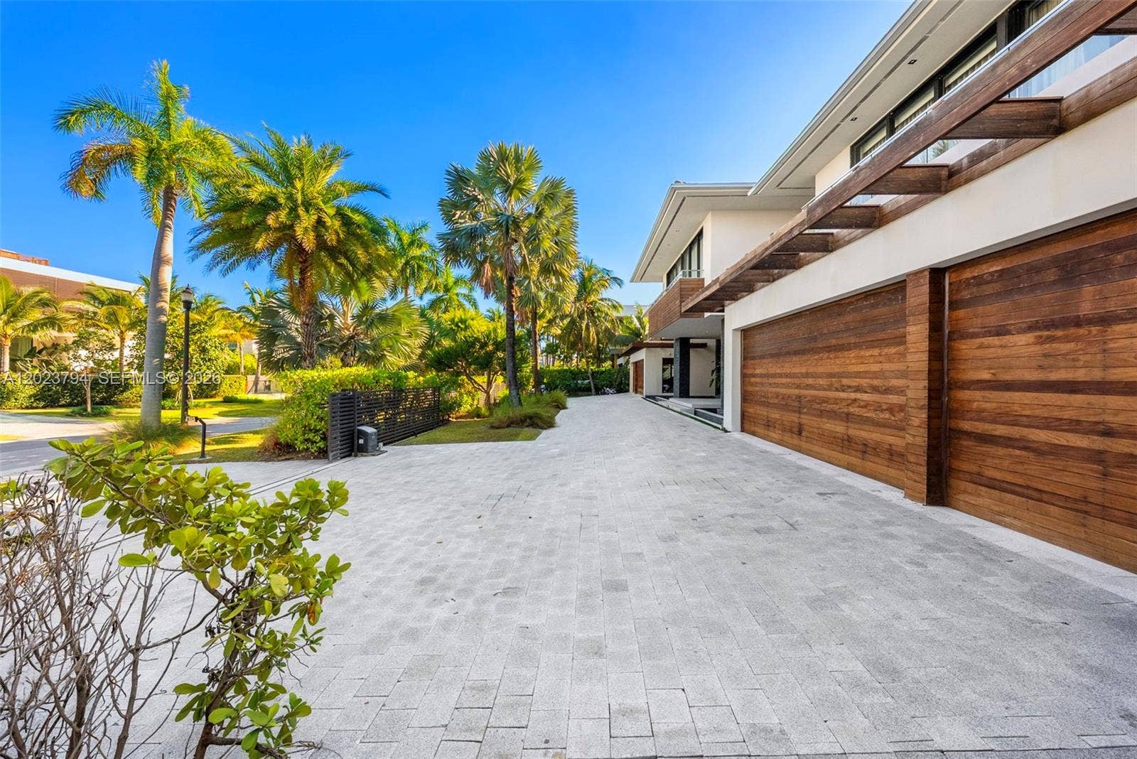 385 Centre Island, Golden Beach, FL 33160 Photo 87