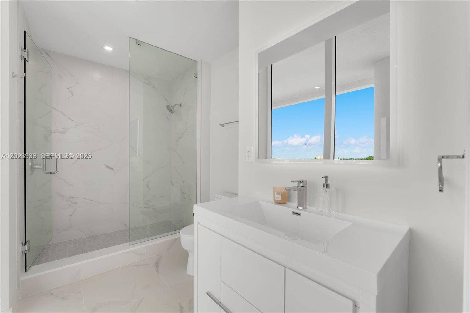 527 Orton Avenue, #501, Fort Lauderdale, FL 33304 Photo 12