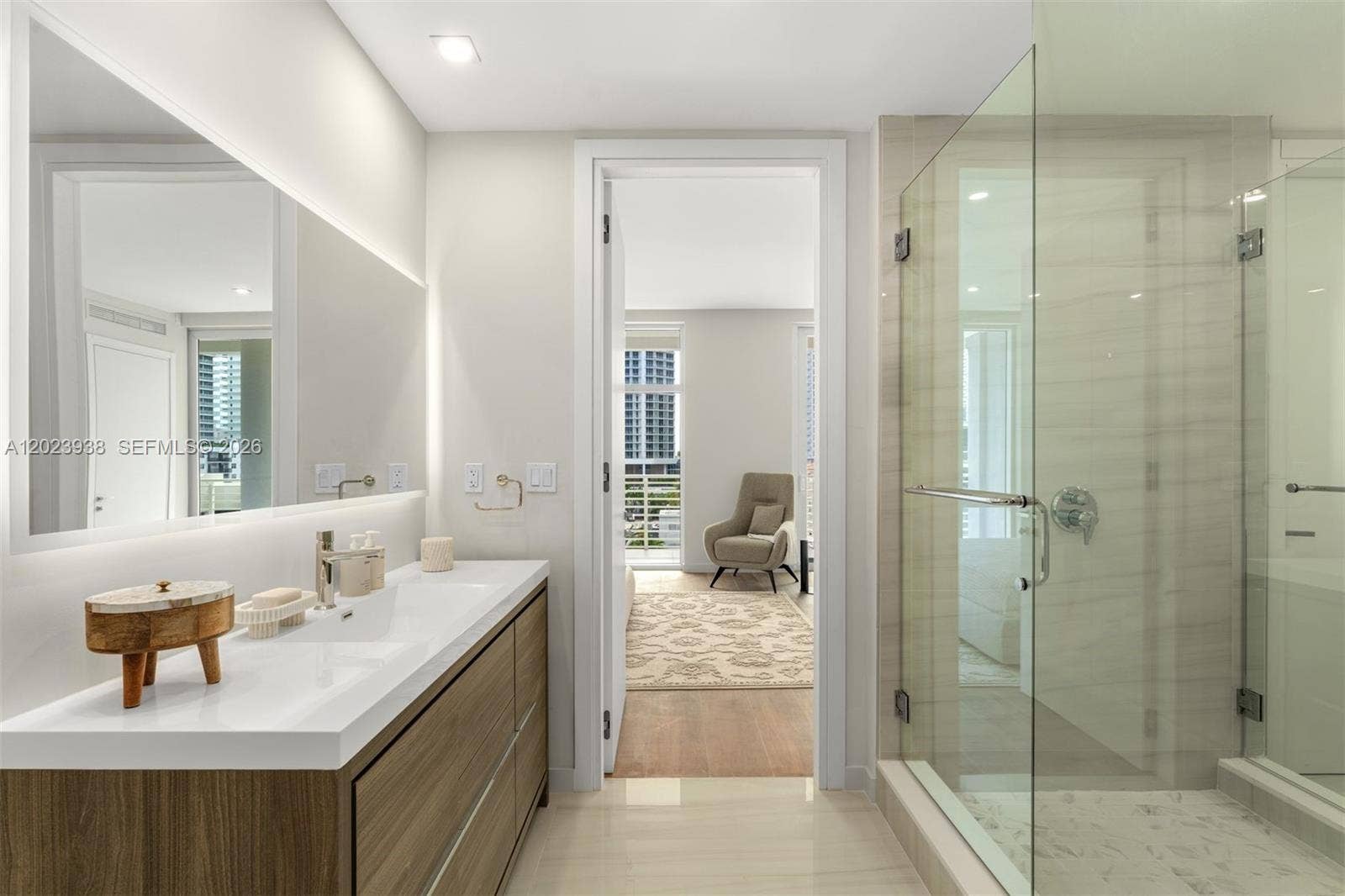 527 Orton Avenue, #501, Fort Lauderdale, FL 33304 Photo 9