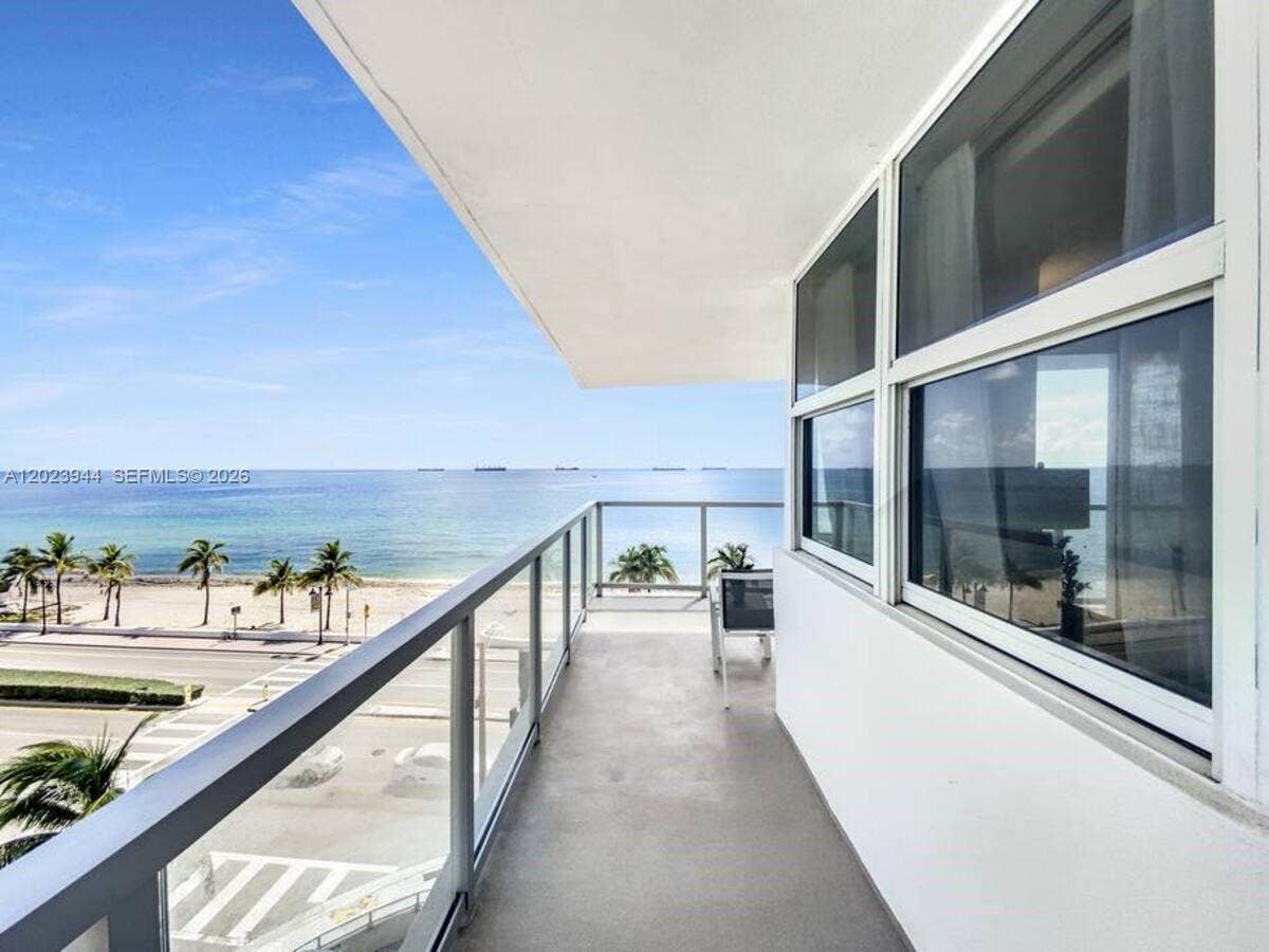 209 N Fort Lauderdale Beach Boulevard, #5B, Fort Lauderdale, Fort Lauderdale, FL 33304 Photo 2