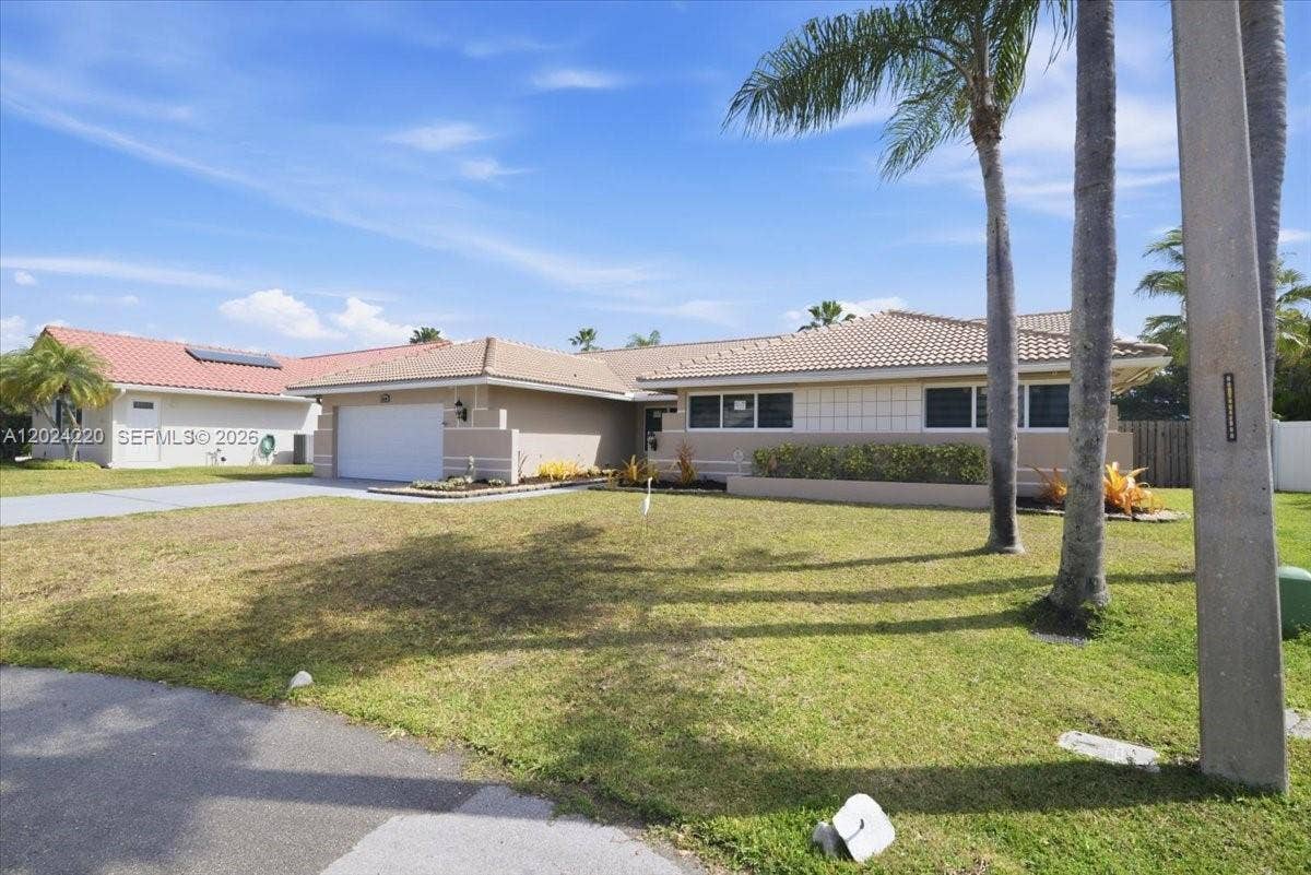 6520 Olde Moat Way, Davie, FL 33331 Photo 30