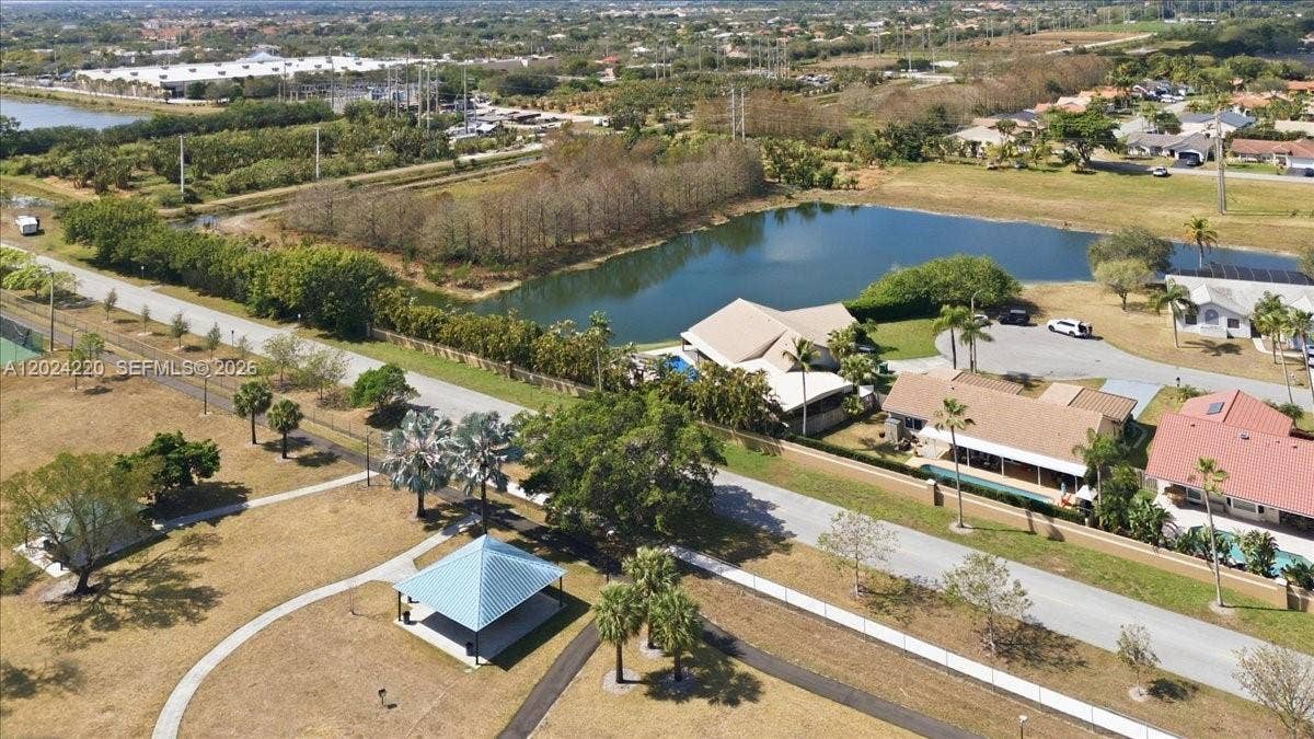 6520 Olde Moat Way, Davie, FL 33331 Photo 35