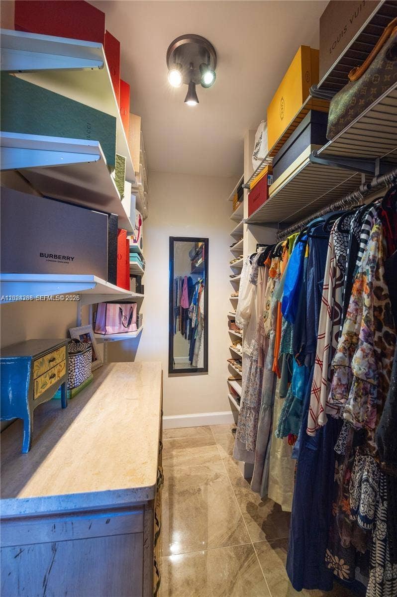 1600 SE 15th Street, #601, Fort Lauderdale, FL 33316 Walk-in-closet