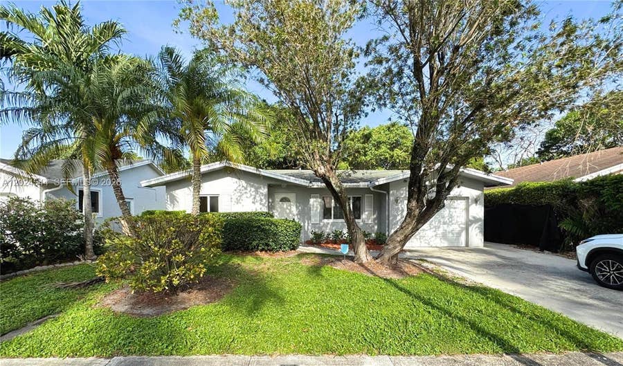 Property photo for 61 SW 34th Avenue, Deerfield Beach, FL