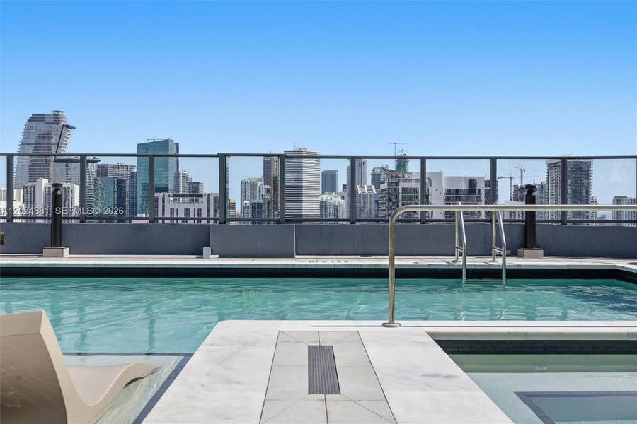 Property photo for 121 NE 5th Street, #1712, Miami, FL