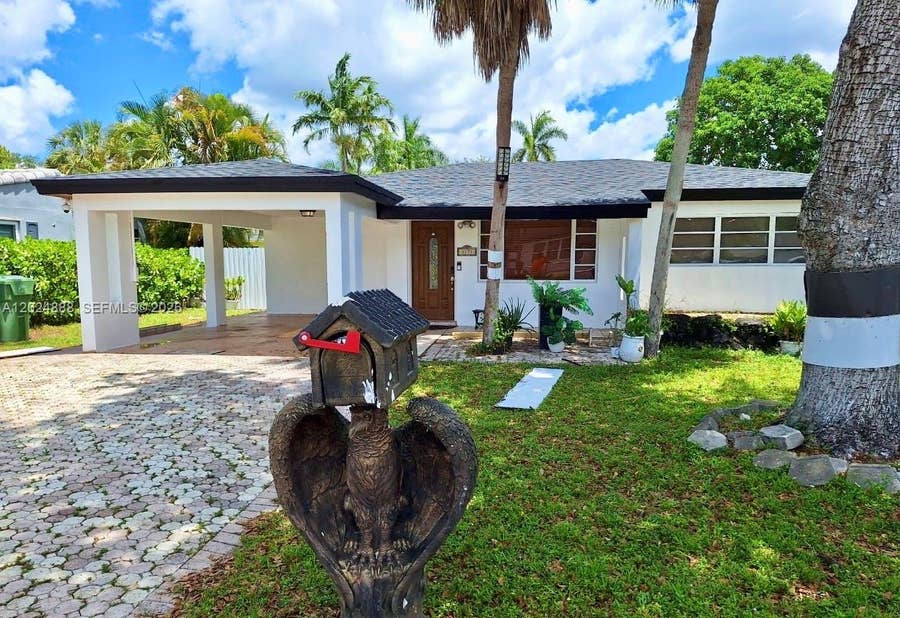 Property photo for 3171 SW 16th Court, Fort Lauderdale, FL