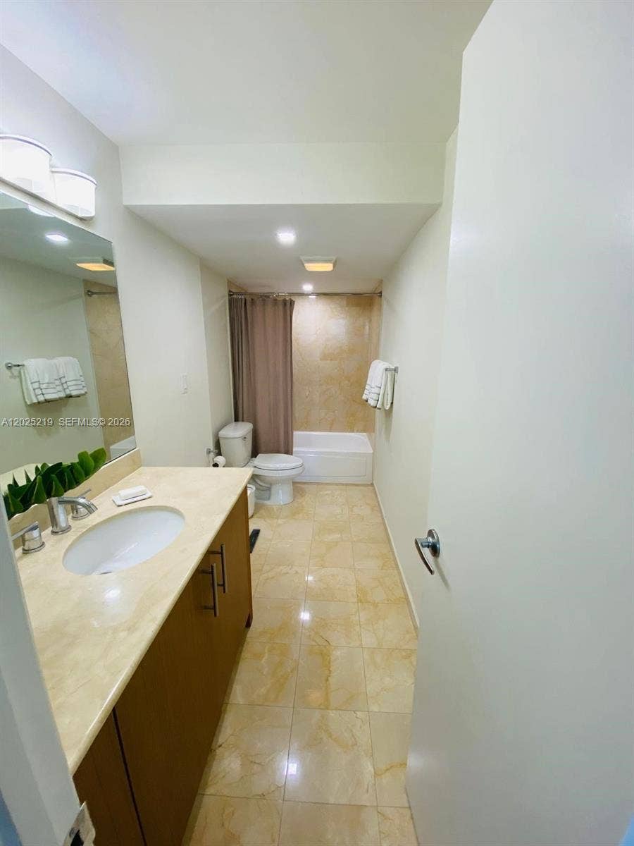 10275 E Collins Avenue, #324, Bal Harbour, Bal Harbour, FL 33154 Photo 11