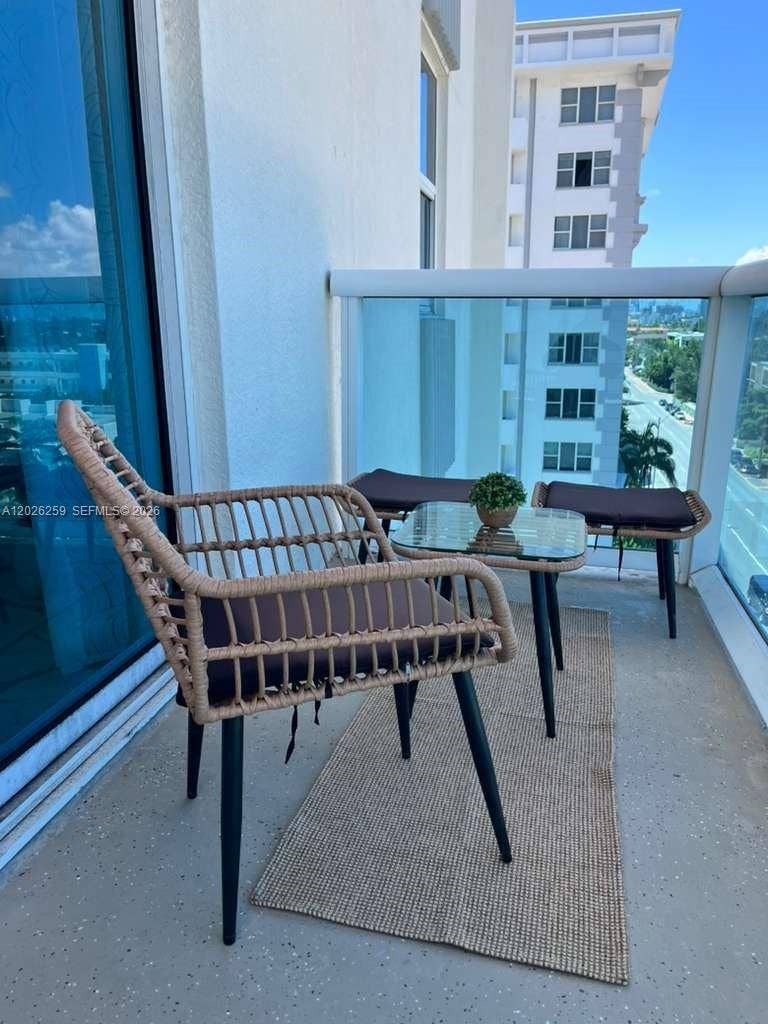 9201 Collins Avenue, #821, Surfside, FL 33154 Photo 11
