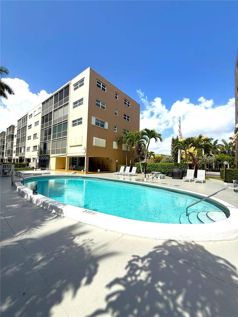 Property photo for 300 NE 14th Avenue, #307, Hallandale Beach, FL