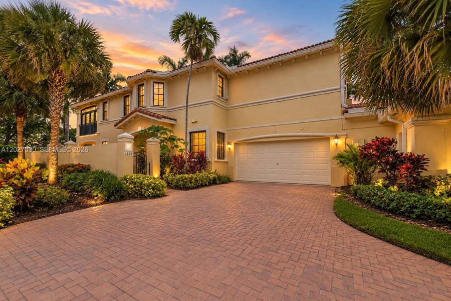 Property photo for 1695 Passion Vine Circle, #22-1, Weston, FL
