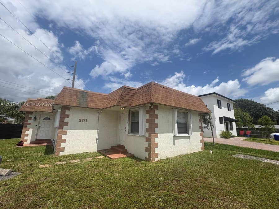 Property photo for 201 Columbus Parkway, #A, Hollywood, FL