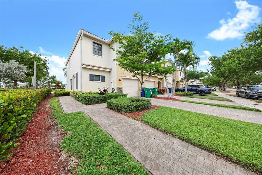 Property photo for 476 NE 194th Terrace, Miami, FL