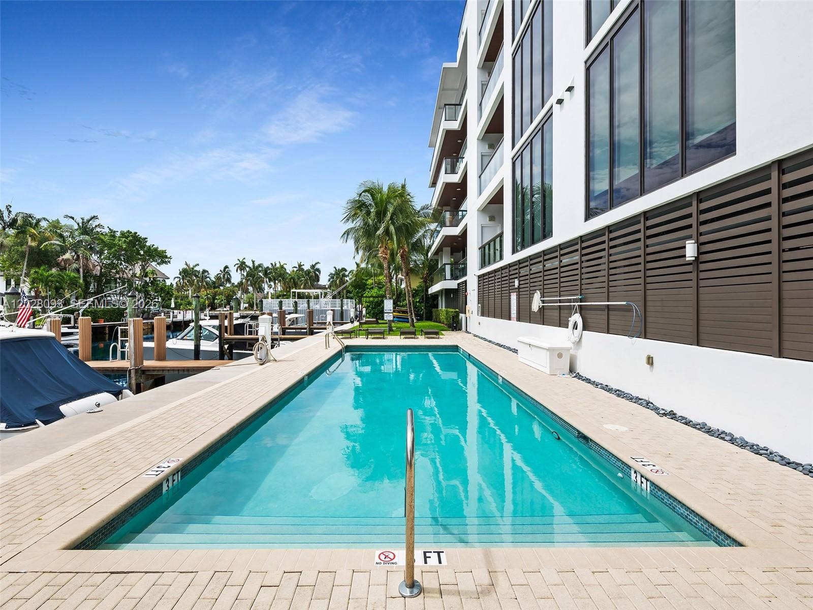 30 Isle Of Venice Drive, #403, Fort Lauderdale, FL 33301 Full size lap pool
