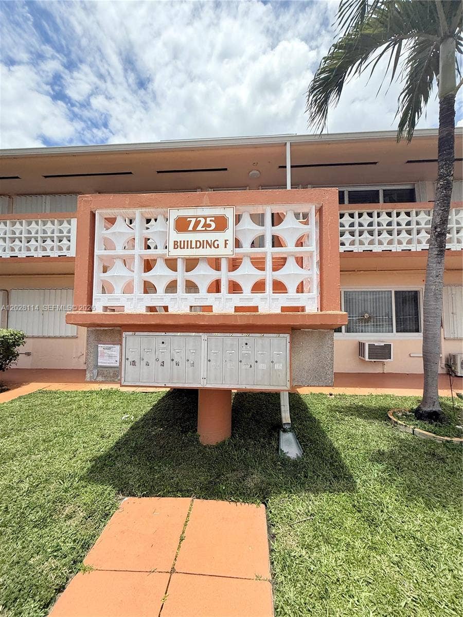 Property photo for 725 SW 11 Avenue, #F8, Hallandale Beach, FL