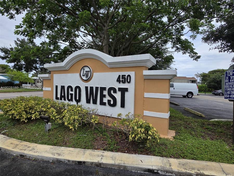 Property photo for 450 Commodore Drive, #108, Plantation, FL