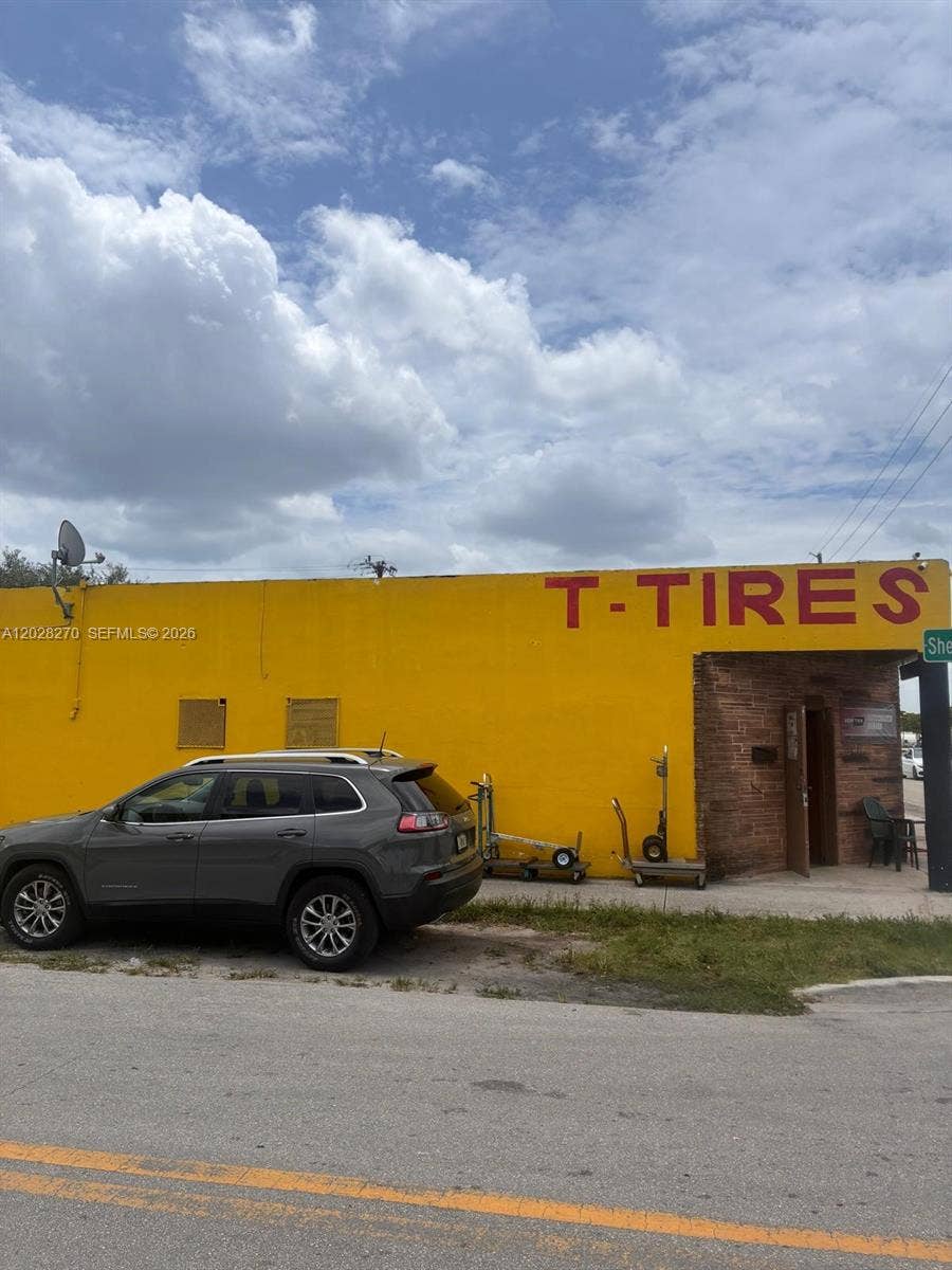 Property photo for 2337 N 21st Avenue, Hollywood, FL