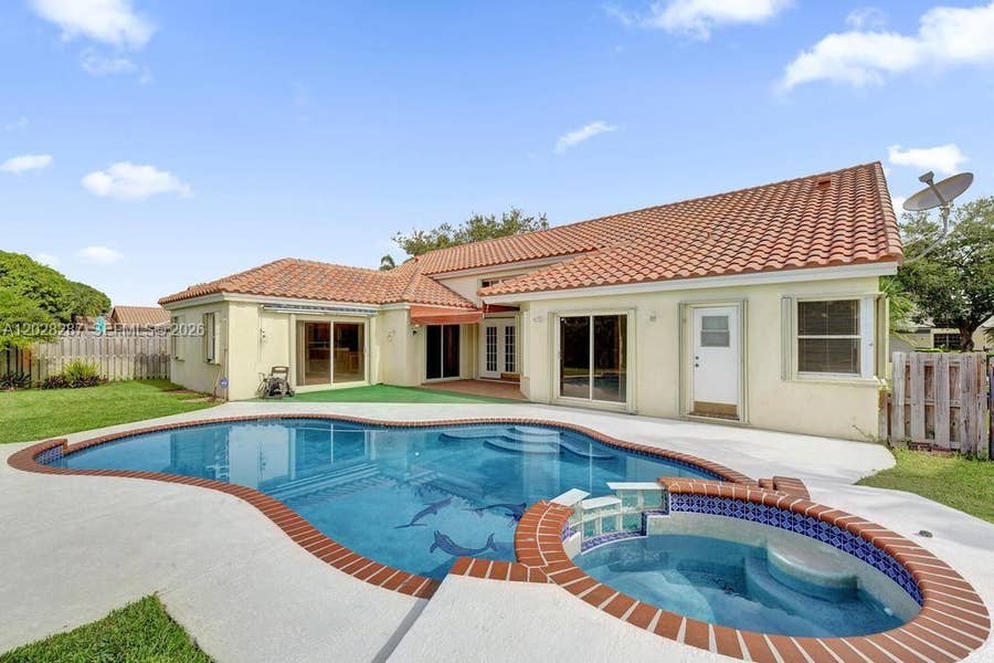 Property photo for 8860 Southern Orchard Road S, Davie, FL
