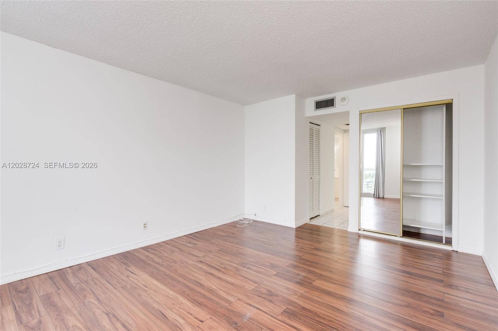 100 Bayview Drive, #1102, Sunny Isles Beach, Sunny Isles Beach, FL 33160 Photo 28