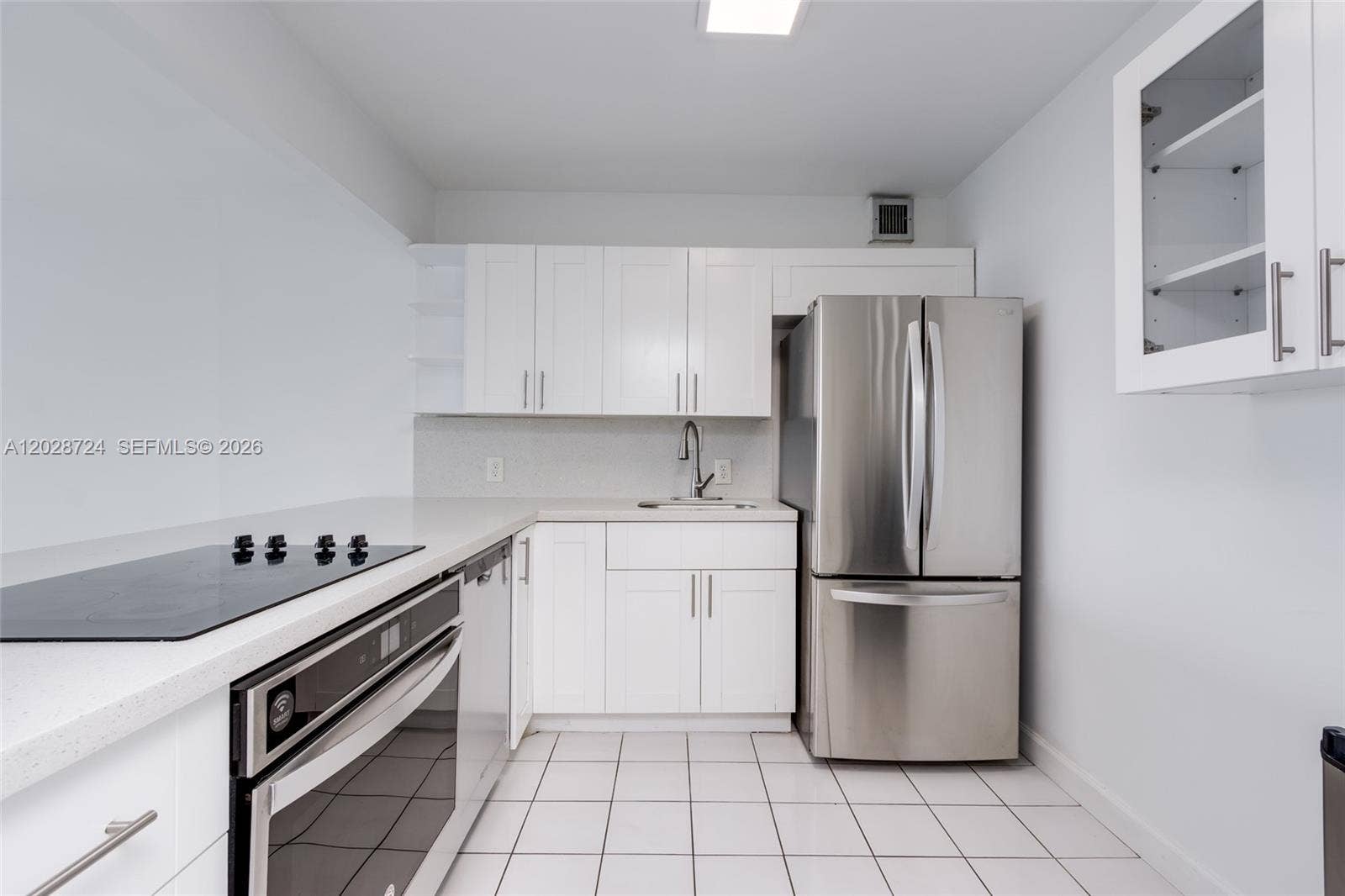 100 Bayview Drive, #1102, Sunny Isles Beach, Sunny Isles Beach, FL 33160 Photo 15