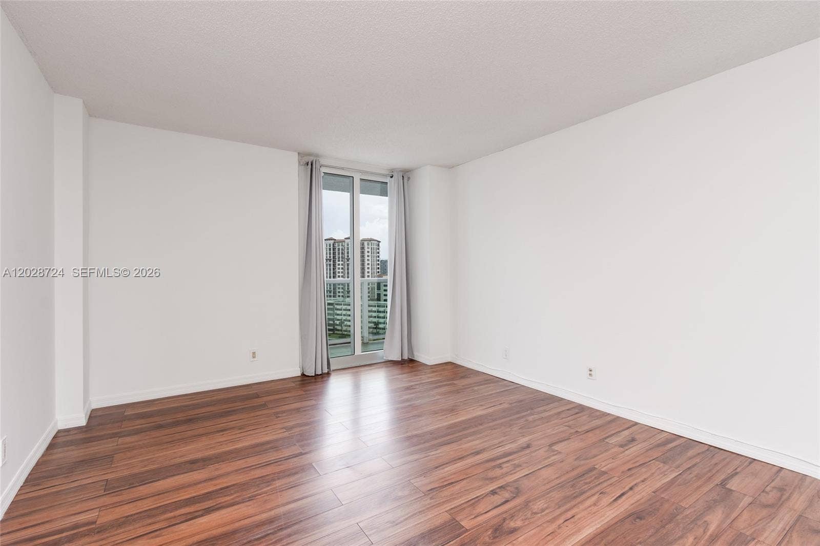 100 Bayview Drive, #1102, Sunny Isles Beach, Sunny Isles Beach, FL 33160 Photo 25