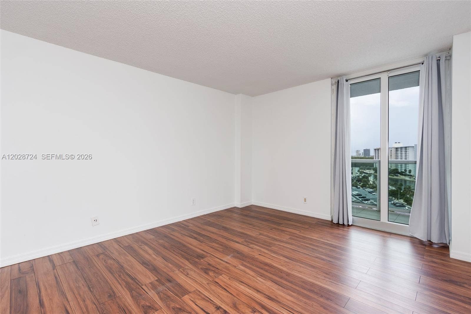 100 Bayview Drive, #1102, Sunny Isles Beach, Sunny Isles Beach, FL 33160 Photo 26