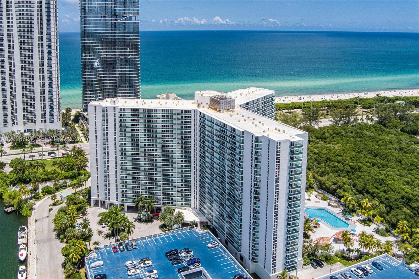 100 Bayview Drive, #1102, Sunny Isles Beach, Sunny Isles Beach, FL 33160 Photo 6