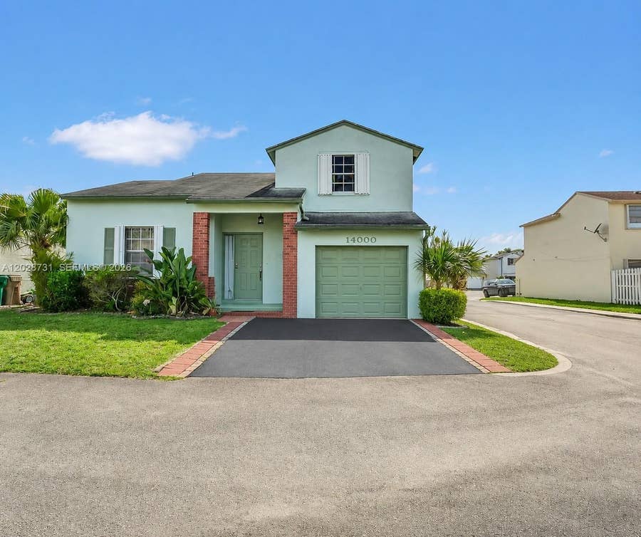 Property photo for 14000 Langley Place, Davie, FL