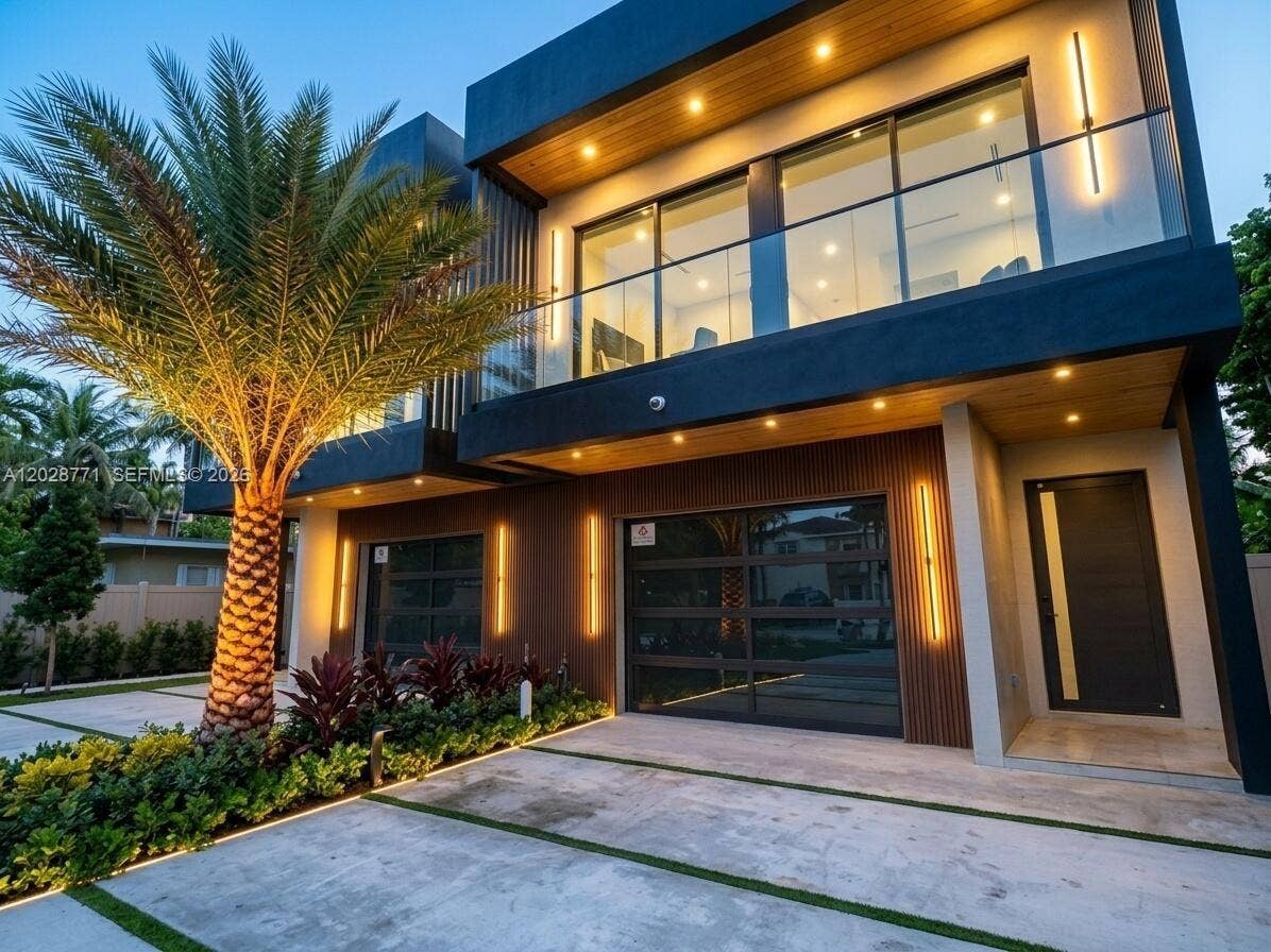 707 NE 7th Avenue, Fort Lauderdale, FL 33304 Photo 2