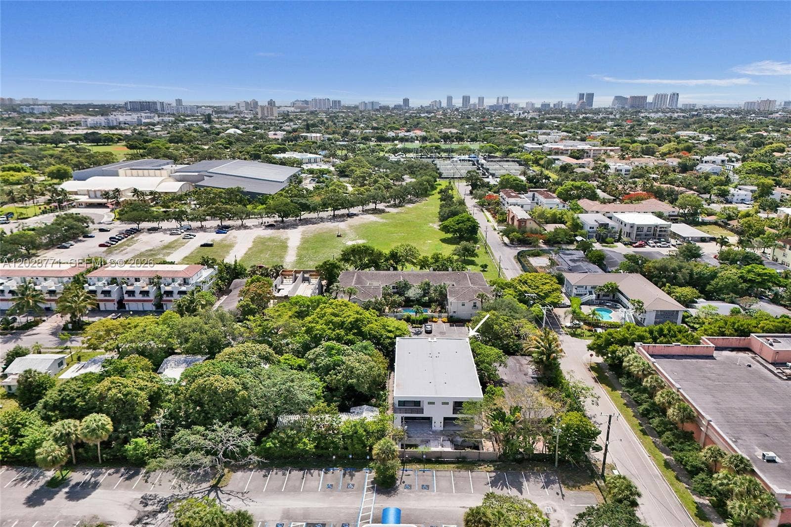 707 NE 7th Avenue, Fort Lauderdale, FL 33304 Photo 11
