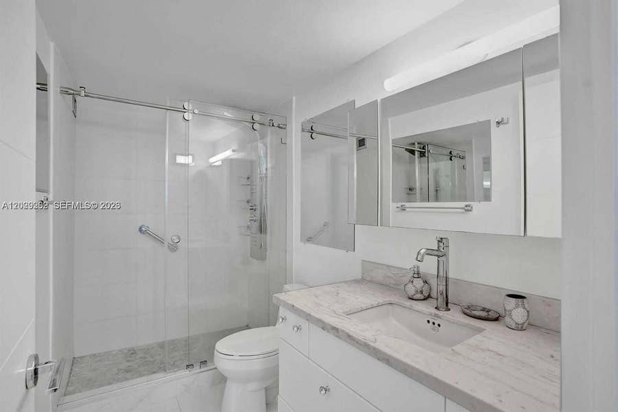 Property photo for 2500 Parkview Drive, #1008, Hallandale Beach, FL