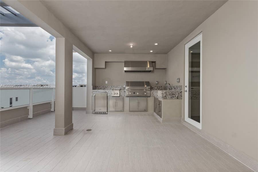Property photo for Doral, FL