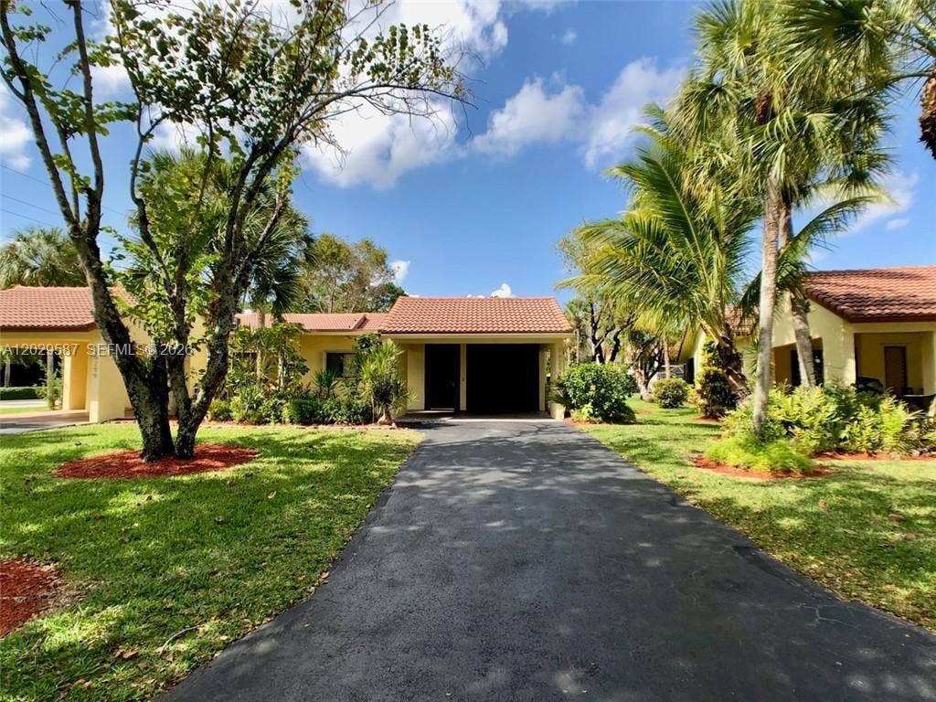16295 Laurel Drive, #2, Weston, FL 33326 Photo 3