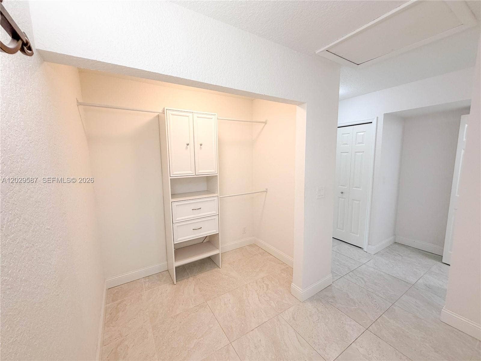 16295 Laurel Drive, #2, Weston, FL 33326 LUXURY SPACE IN PRIMARY