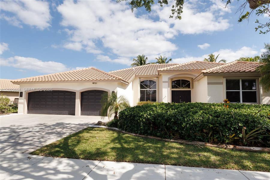 Property photo for 280 Landings Boulevard, #280, Weston, FL