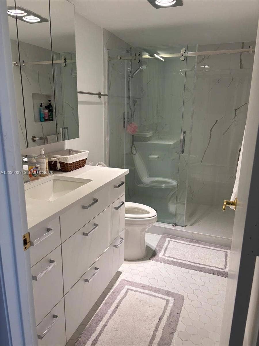 4900 N Ocean Boulevard, #702, Lauderdale By The Sea, FL 33308 2nd Bathroom