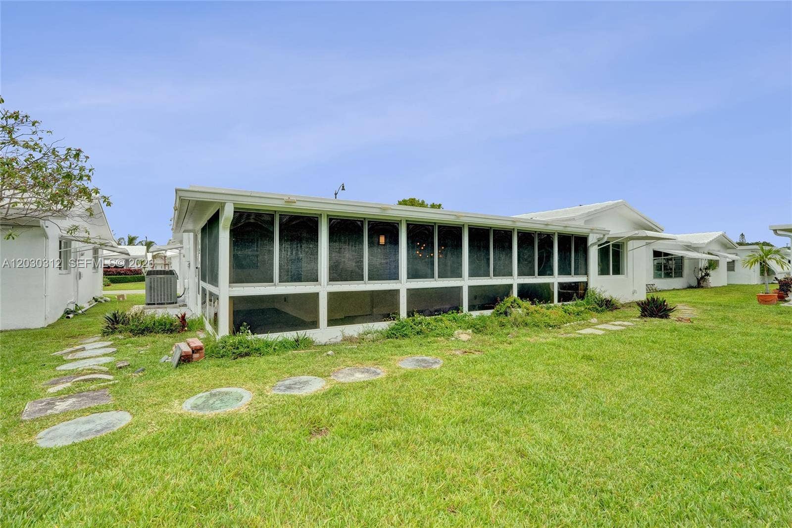240 NW 25th Court, Pompano Beach, FL 33064 Photo 25