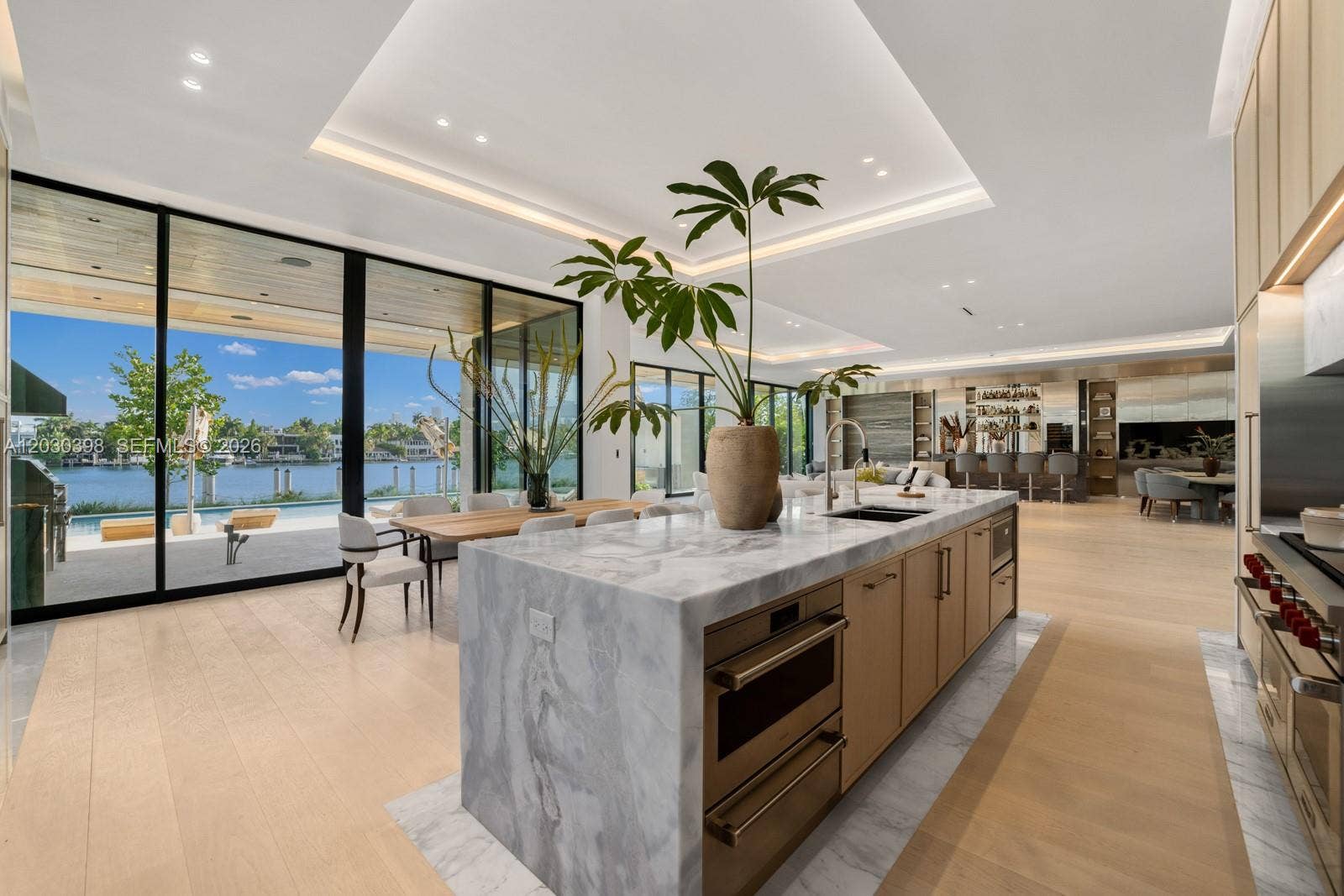 360 S Hibiscus Drive, Miami Beach, FL 33139 Photo 25