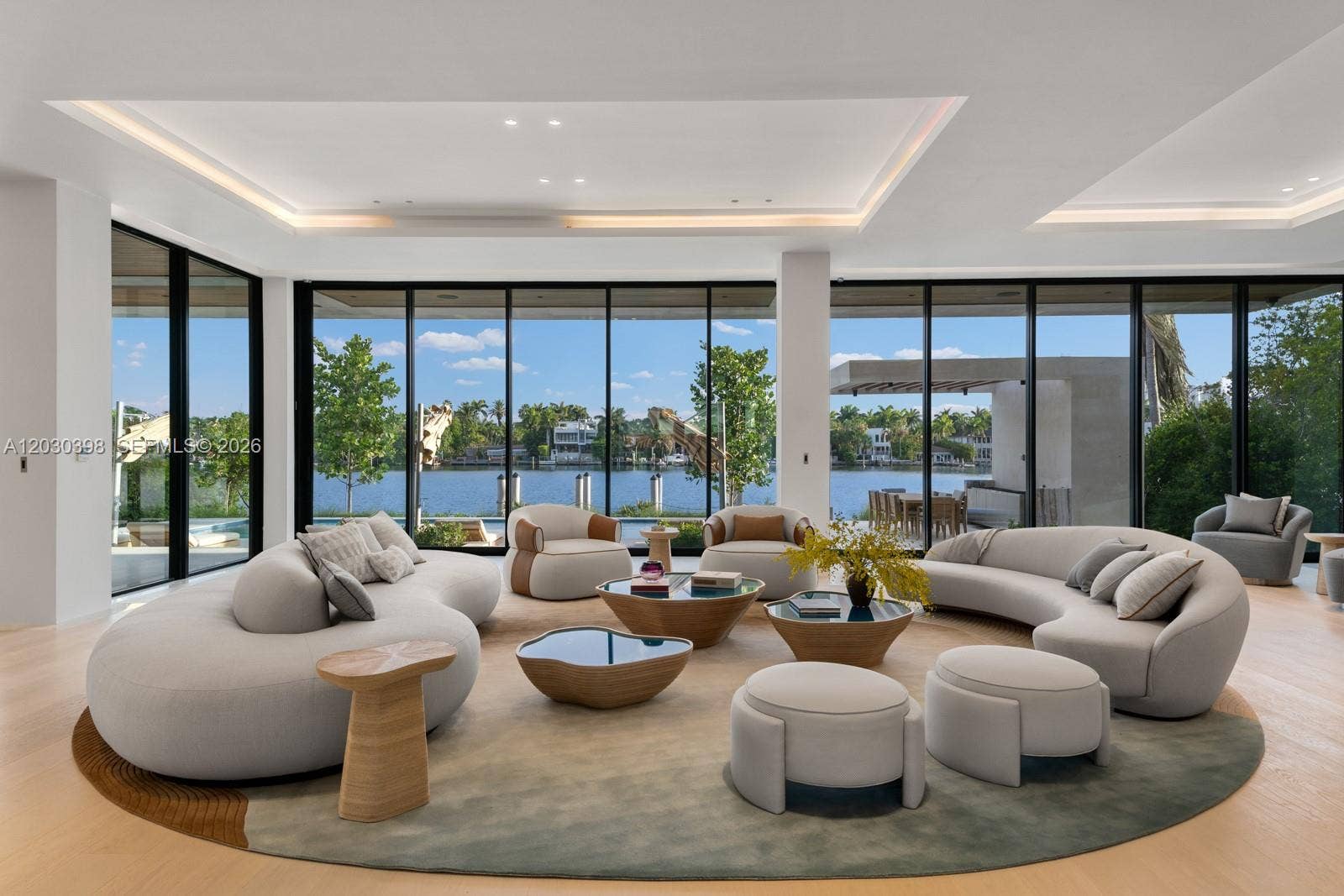 360 S Hibiscus Drive, Miami Beach, FL 33139 Photo 12