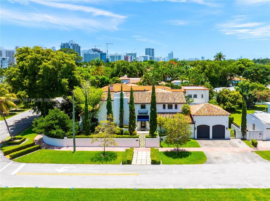 Property photo for 5860 Pine Tree Drive, Miami Beach, FL