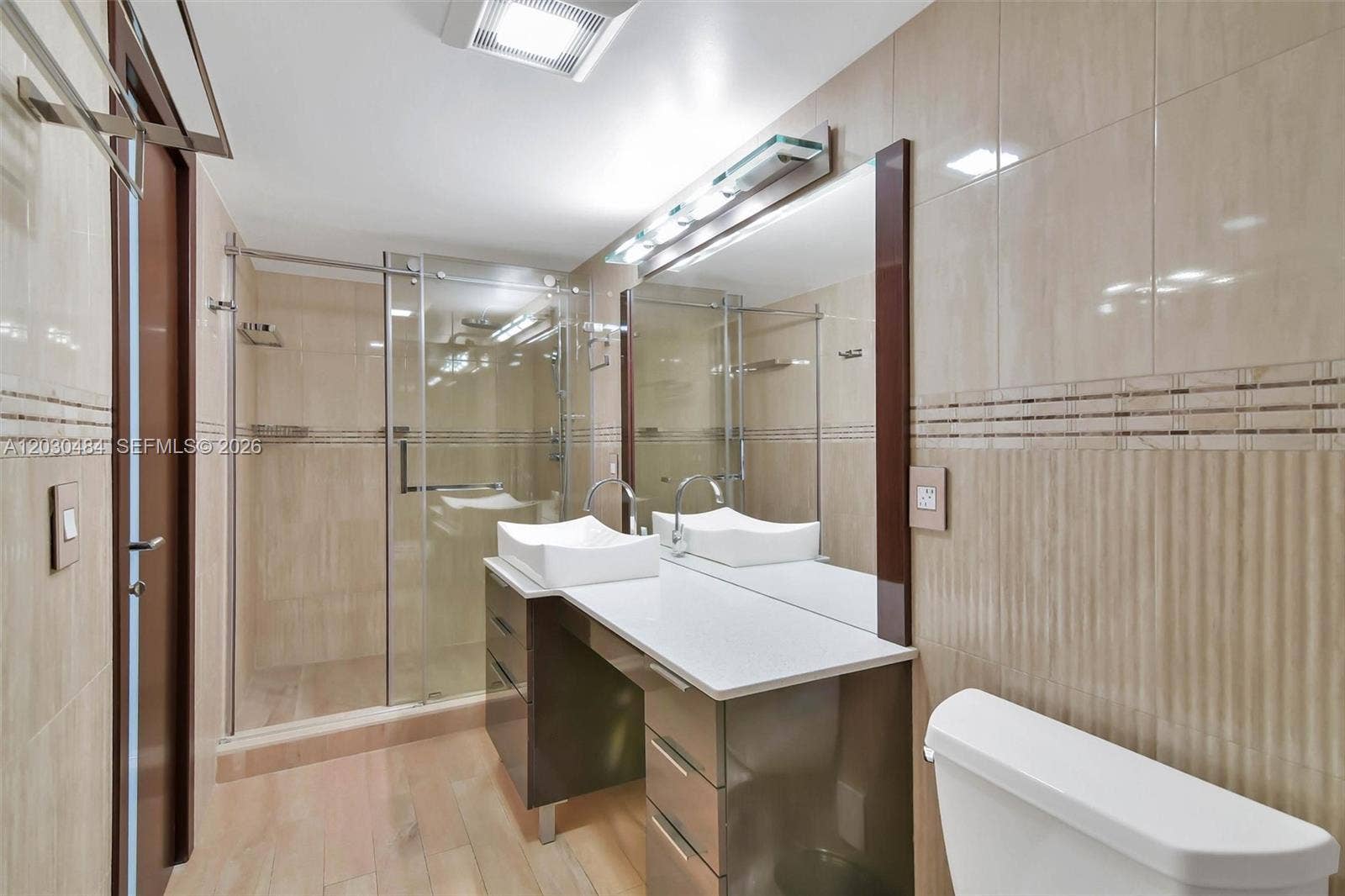 812 NE 26th Avenue, Hallandale Beach, FL 33009 Photo 9
