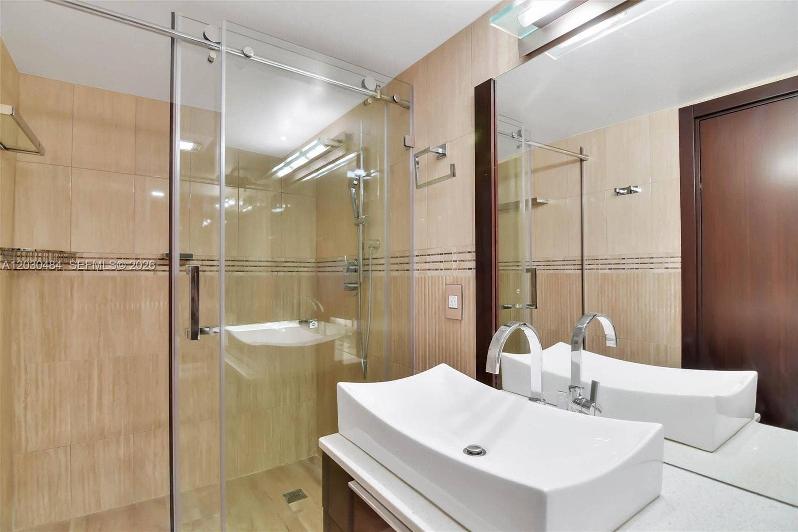 812 NE 26th Avenue, Hallandale Beach, FL 33009 Photo 8