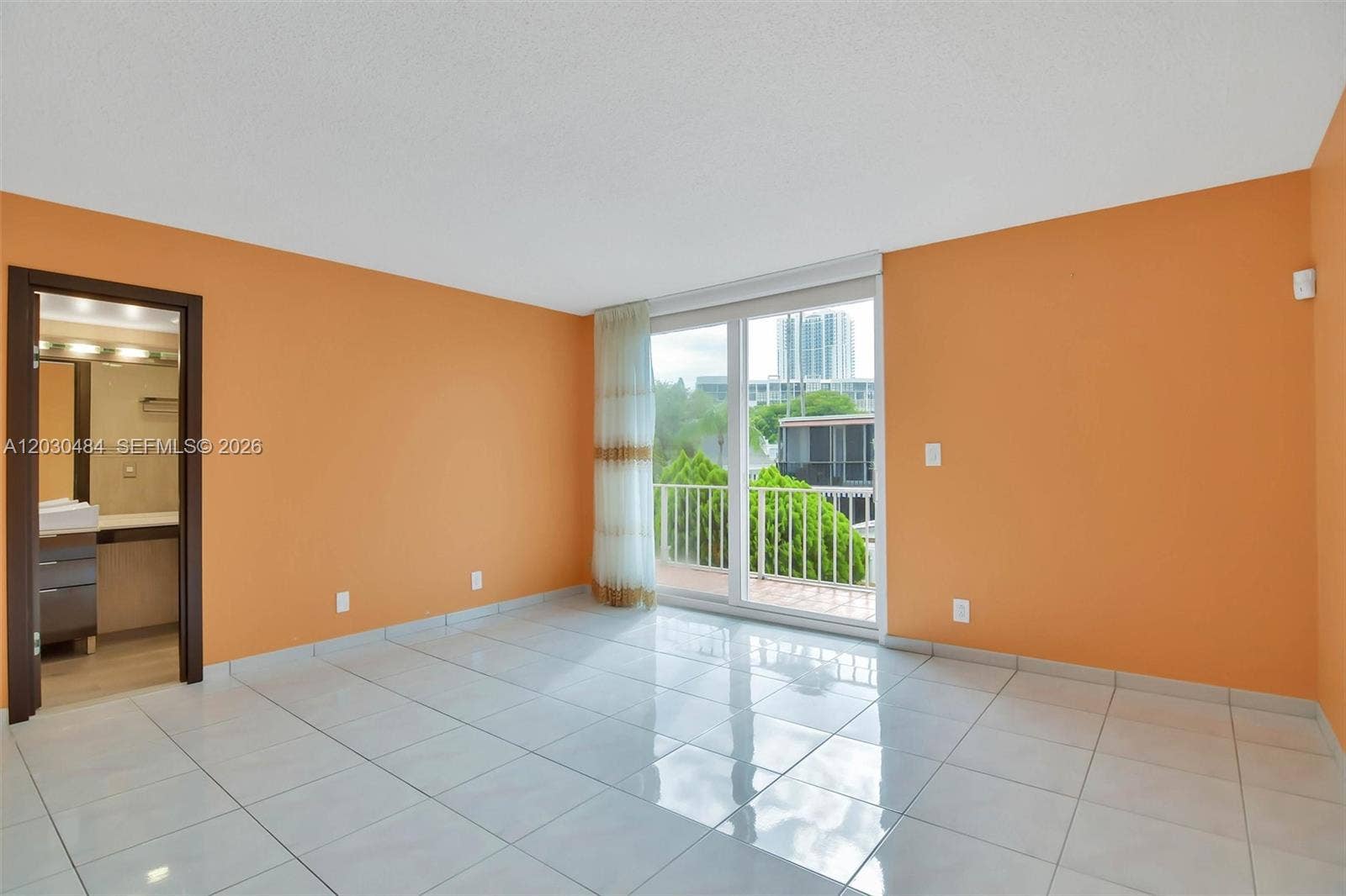 812 NE 26th Avenue, Hallandale Beach, FL 33009 Photo 10