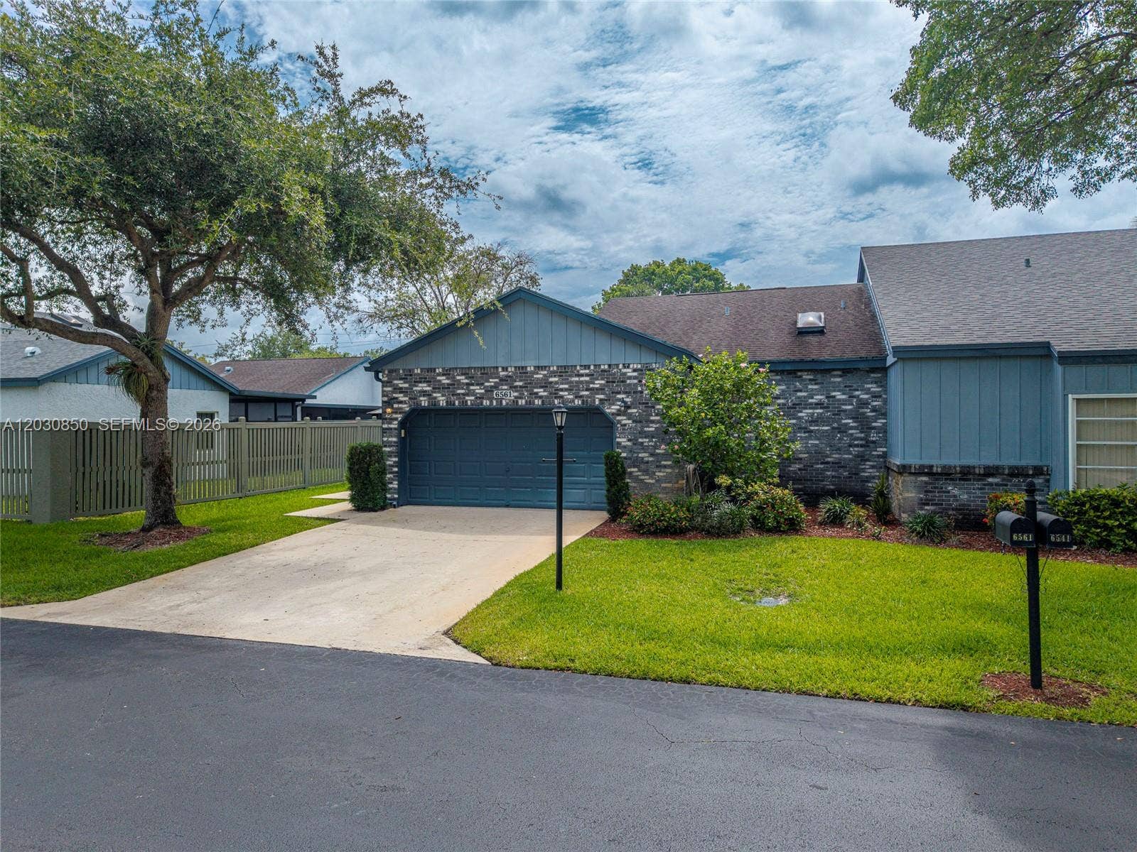 6561 Sutton Court, Parkland, FL 33067 Facade Right