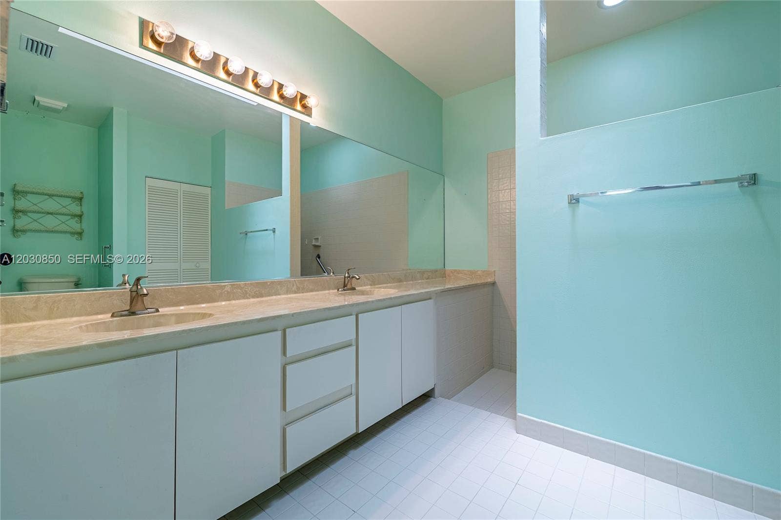 6561 Sutton Court, Parkland, FL 33067 Primary Bathroom