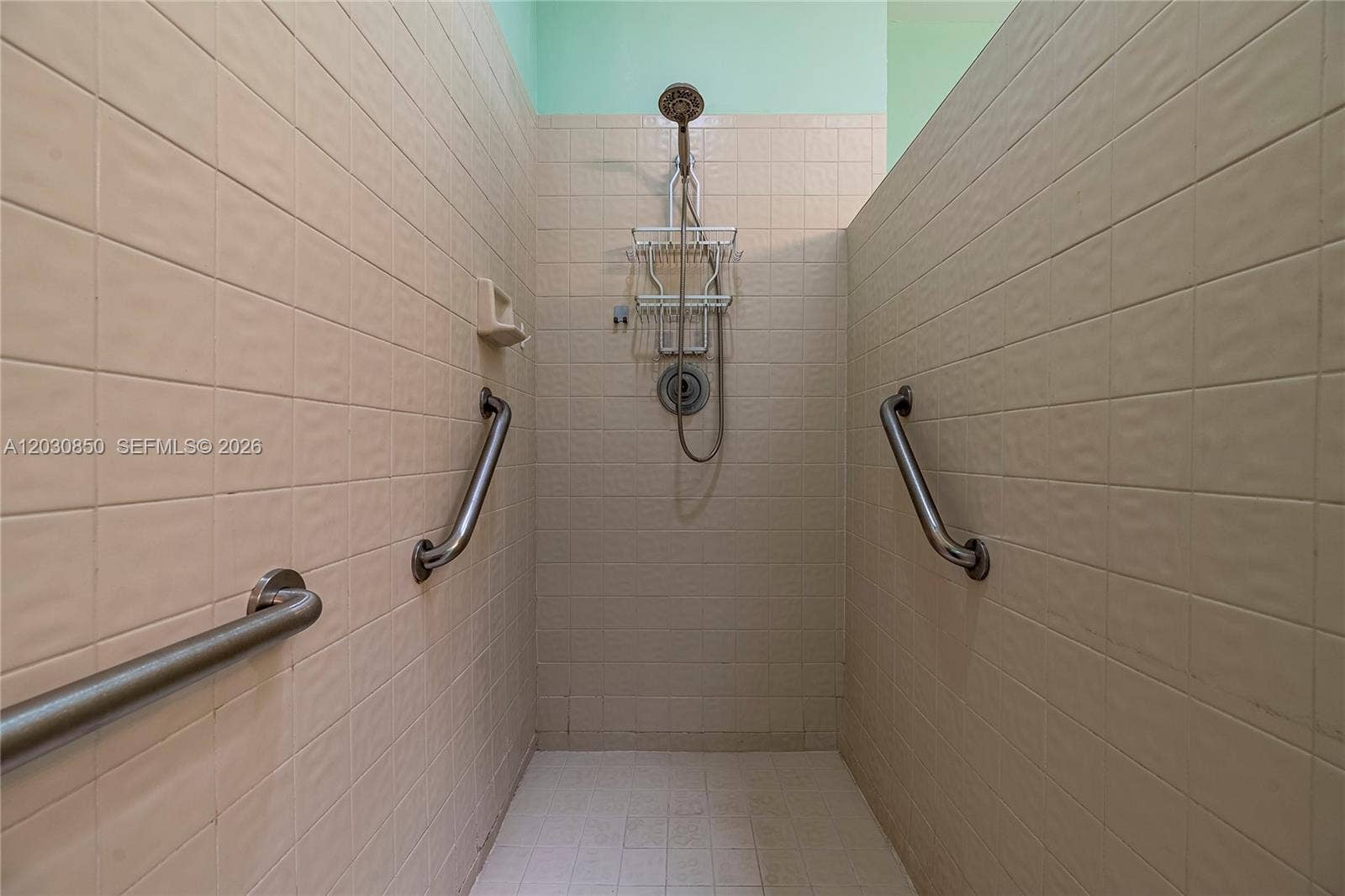 6561 Sutton Court, Parkland, FL 33067 Primary Bathroom
