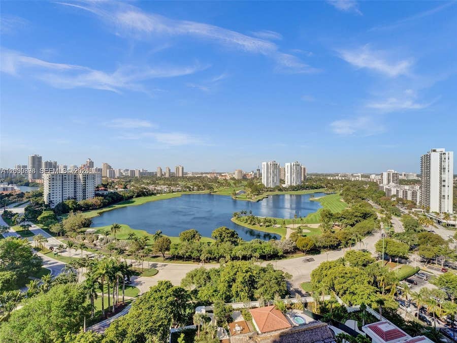 Property photo for 20281 E Country Club Drive, #1609, Aventura, FL