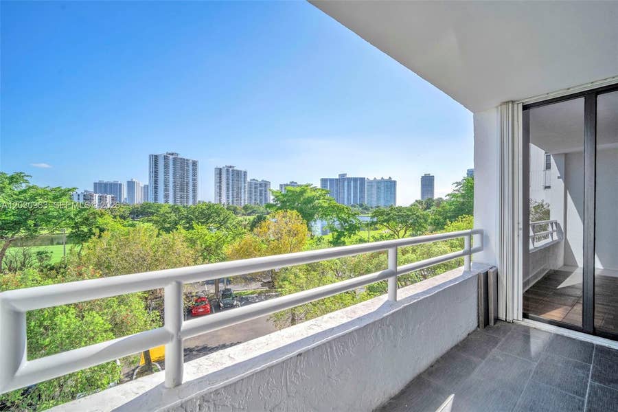 Property photo for 20355 NE 34th Court, #421, Aventura, FL