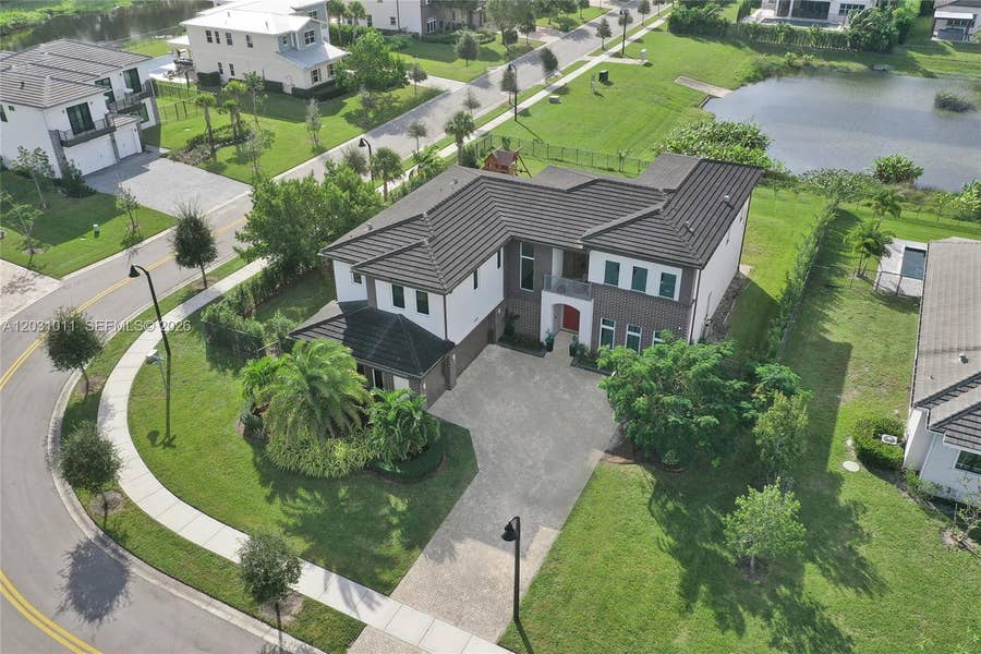 Property photo for 6804 N Stillwater Shores Drive, Davie, FL