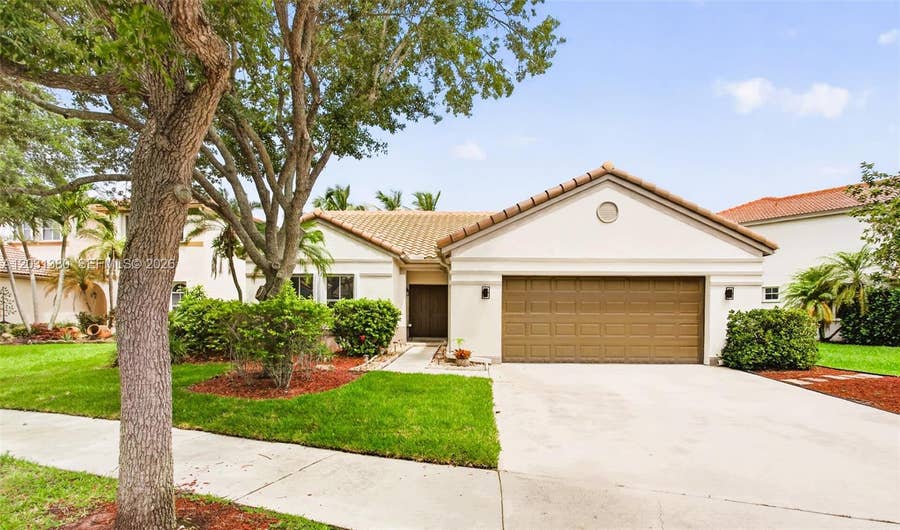 Property photo for 370 Carrington Drive, Weston, FL