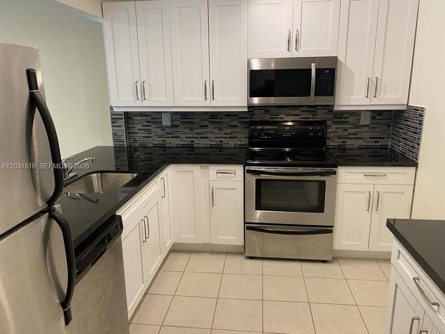 Property photo for 721 N Pine Island Road, #304, Plantation, FL